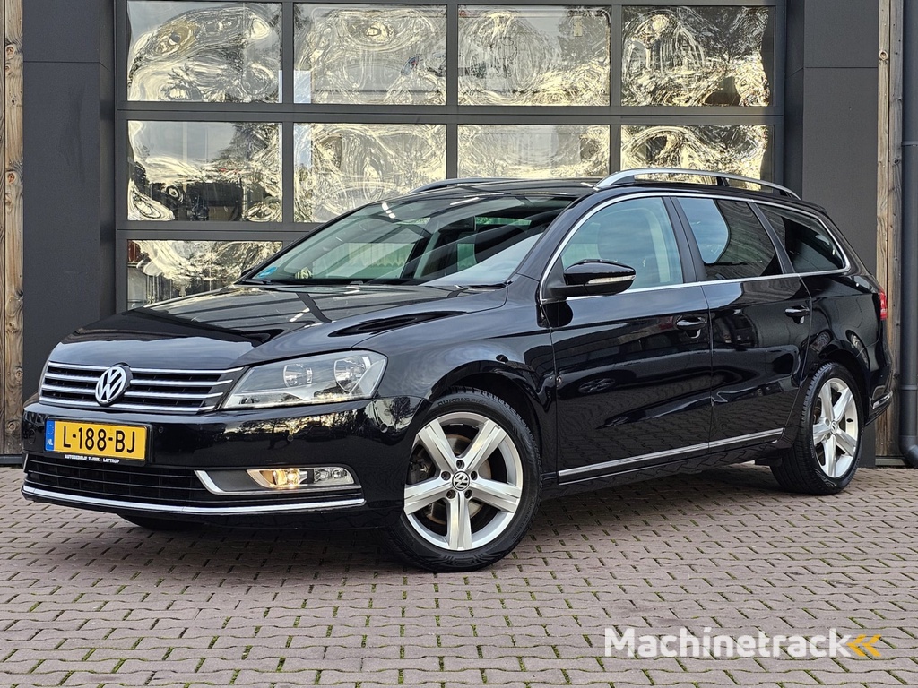 Volkswagen Passat Variant 1.4 TSI Highline BlueMotion | Navi | Stoelverwarming | Climatronic | LMV | PDC | Park Assist | All-seasons |