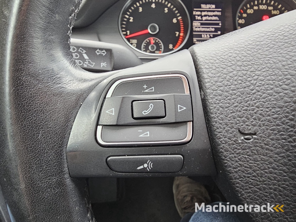 Volkswagen Passat Variant 1.4 TSI Highline BlueMotion | Navi | Stoelverwarming | Climatronic | LMV | PDC | Park Assist | All-seasons |