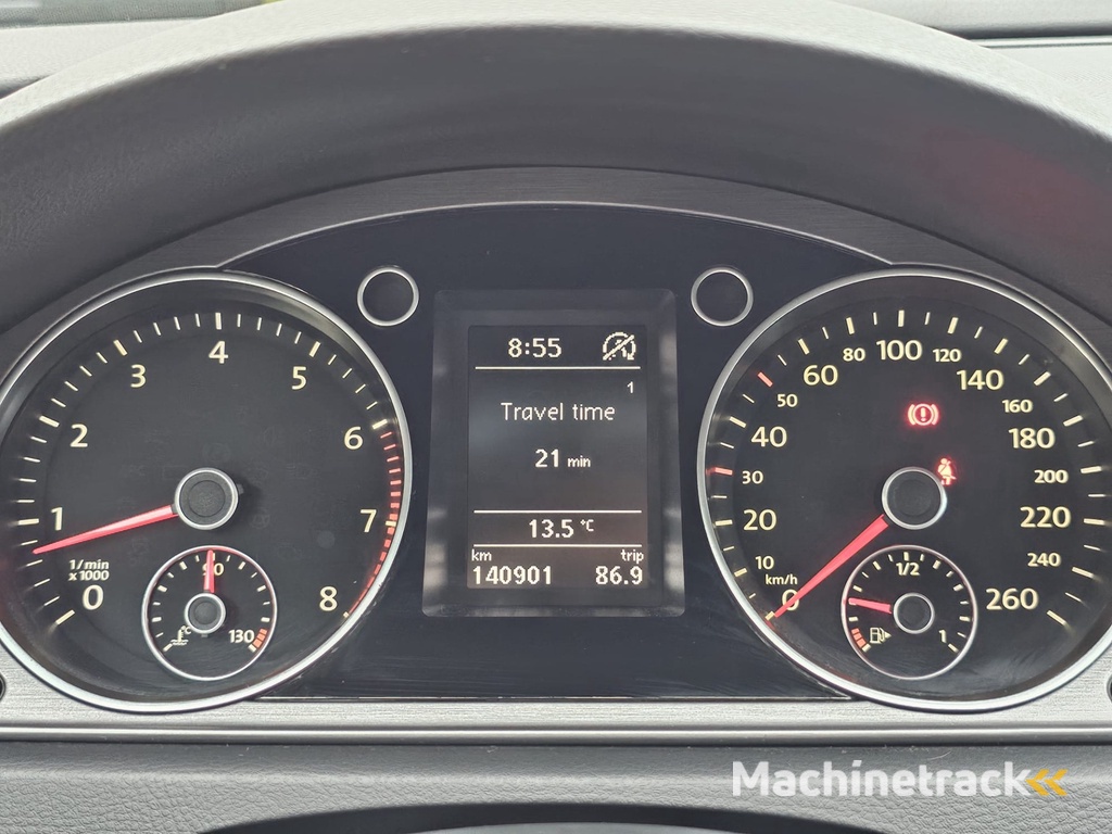 Volkswagen Passat Variant 1.4 TSI Highline BlueMotion | Navi | Stoelverwarming | Climatronic | LMV | PDC | Park Assist | All-seasons |