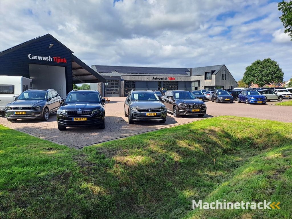 Mercedes-Benz C-klasse Estate 350 e Business Solution AMG PHEV | Pano | Wegkl. trekhaak | Navi | Camera | Stoelverwarming | ACC | Vol |