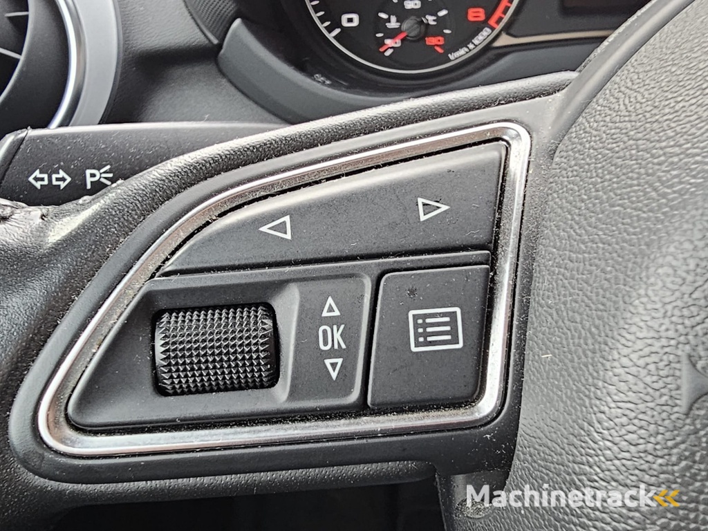 Audi A1 Sportback 1.2 TFSI Pro Line S | Xenon | Navi | Twotone | LMV | Parkeersensoren achter |