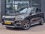 Minituur van BMW X1 sDrive18i High Executive | Automaat | Leder | Pano | Trekhaak | Cruise | PDC | All-seasons |
