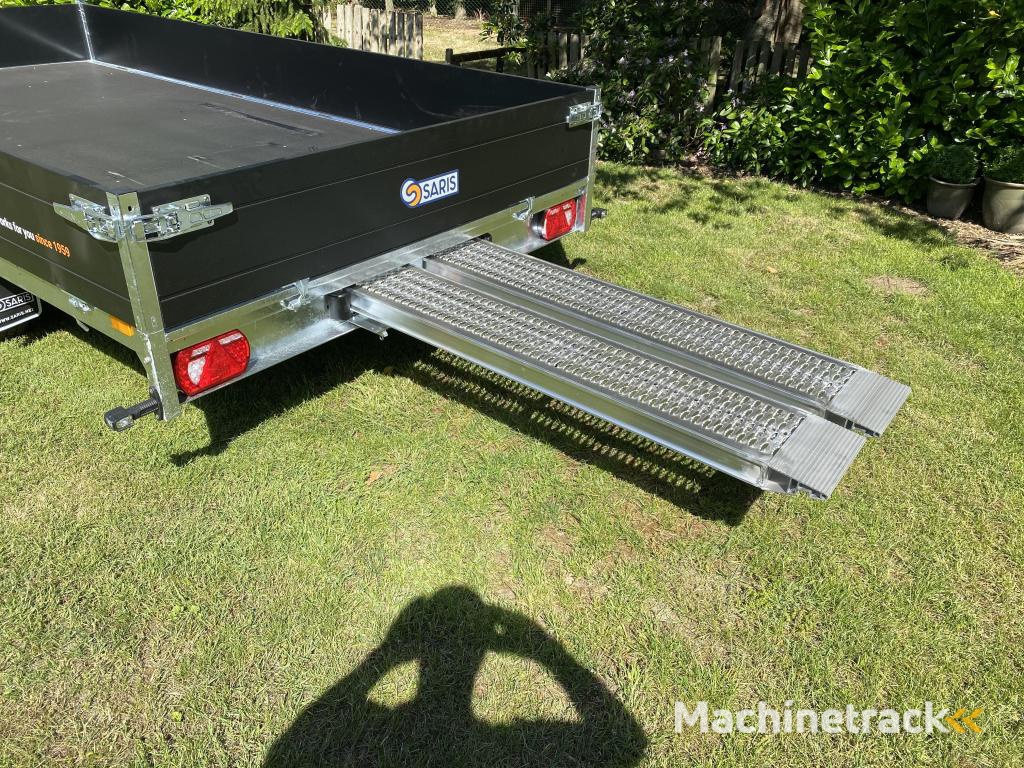 Saris PL 406 204 2700 2  XL Multitransporter LED