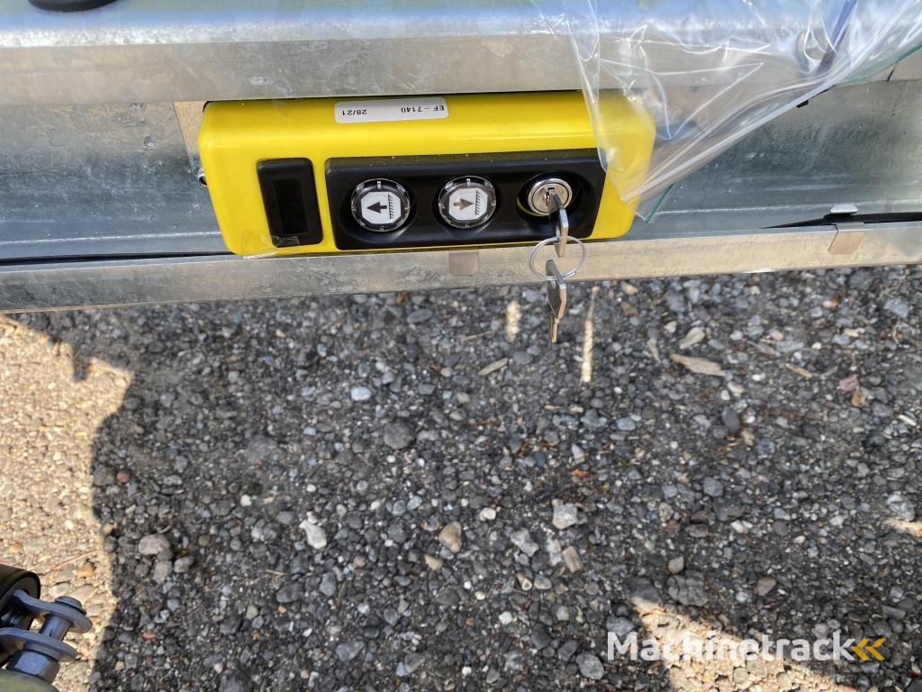 Saris k1 306 170 2700 2 Elektrische kipper+Loofrekken