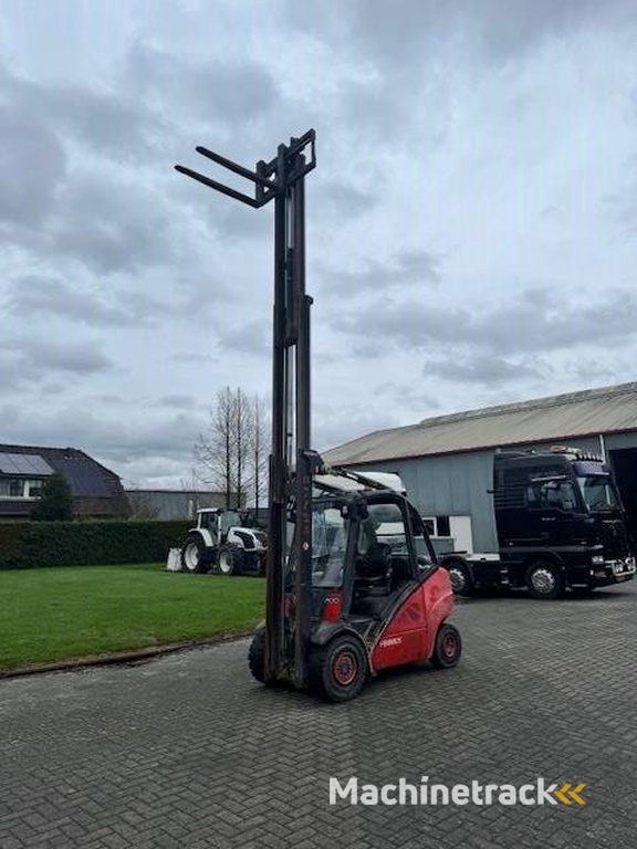 Linde H30d, 5.9m triplo mast