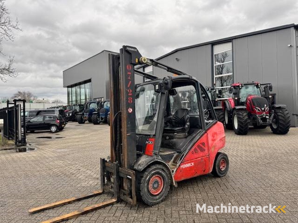 Linde H30d, 5.9m triplo mast
