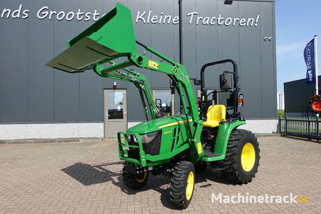 John Deere 3025E 4wd HST / 00220 Draaiuren / Voorlader