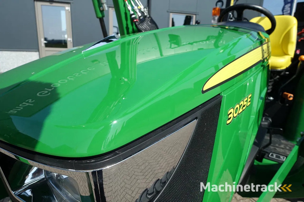 John Deere 3025E 4wd HST / 00220 Draaiuren / Voorlader