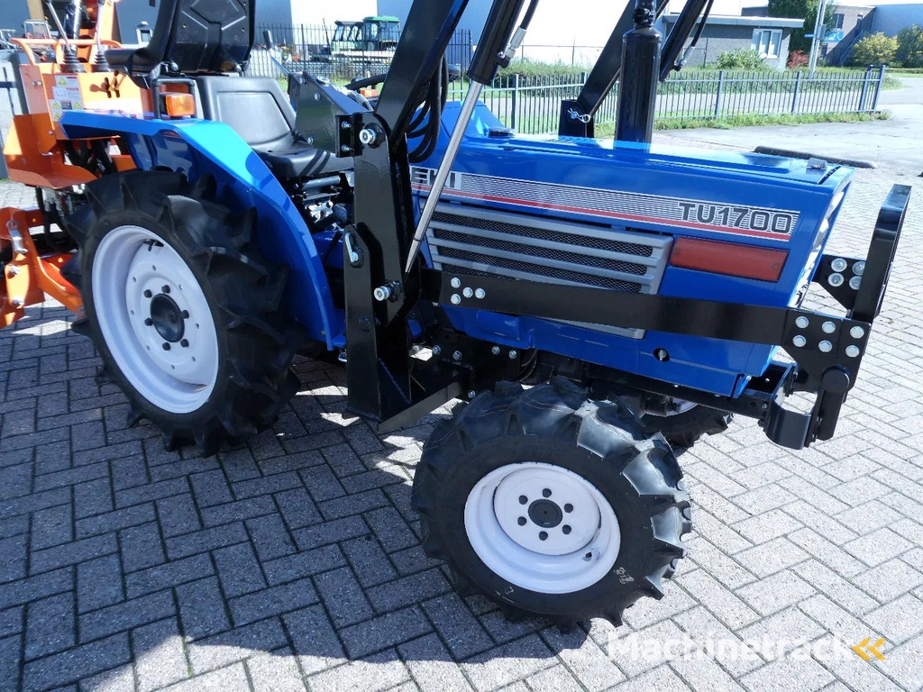 Iseki TU1700 4wd / 250 Draaiuren / Graaflaadcombinatie