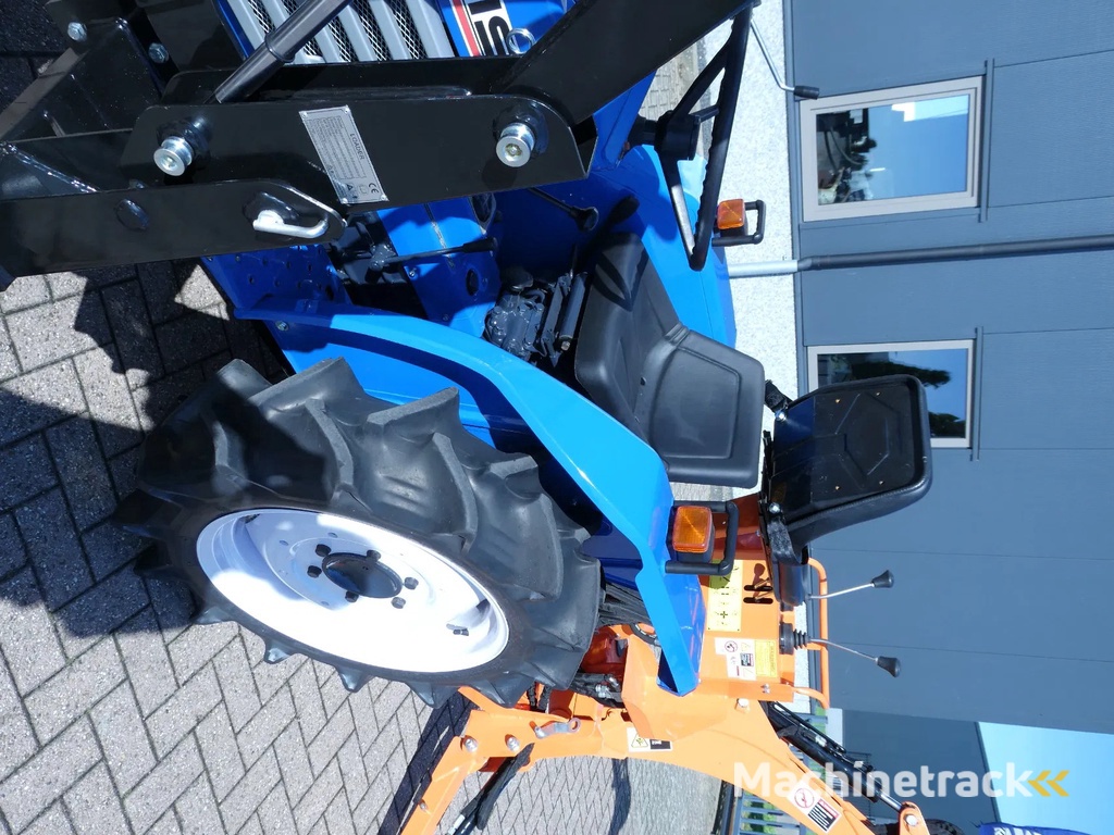 Iseki TU1700 4wd / 250 Draaiuren / Graaflaadcombinatie