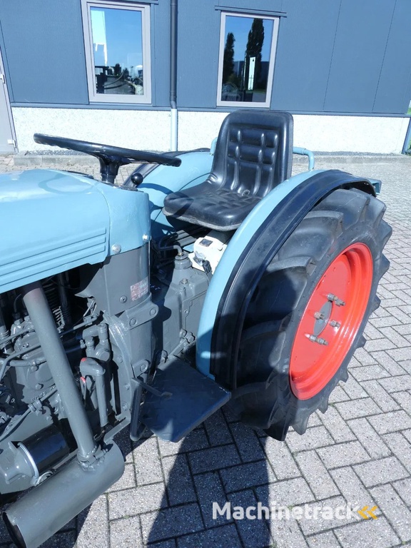 Eicher ES3705 2wd / 3666 Draaiuren / Smalspoortrekker