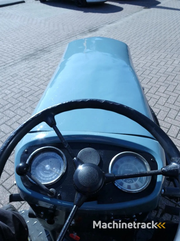 Eicher ES3705 2wd / 3666 Draaiuren / Smalspoortrekker