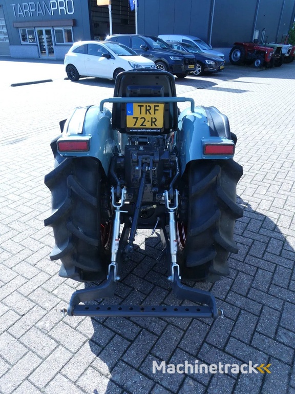 Eicher ES3705 2wd / 3666 Draaiuren / Smalspoortrekker