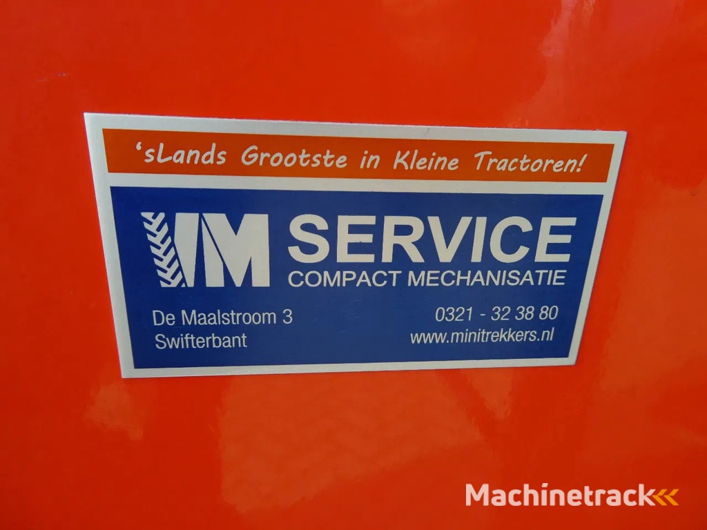 Kioti EX50 4wd HST / 02146 Draairuen / Fabriekscabine