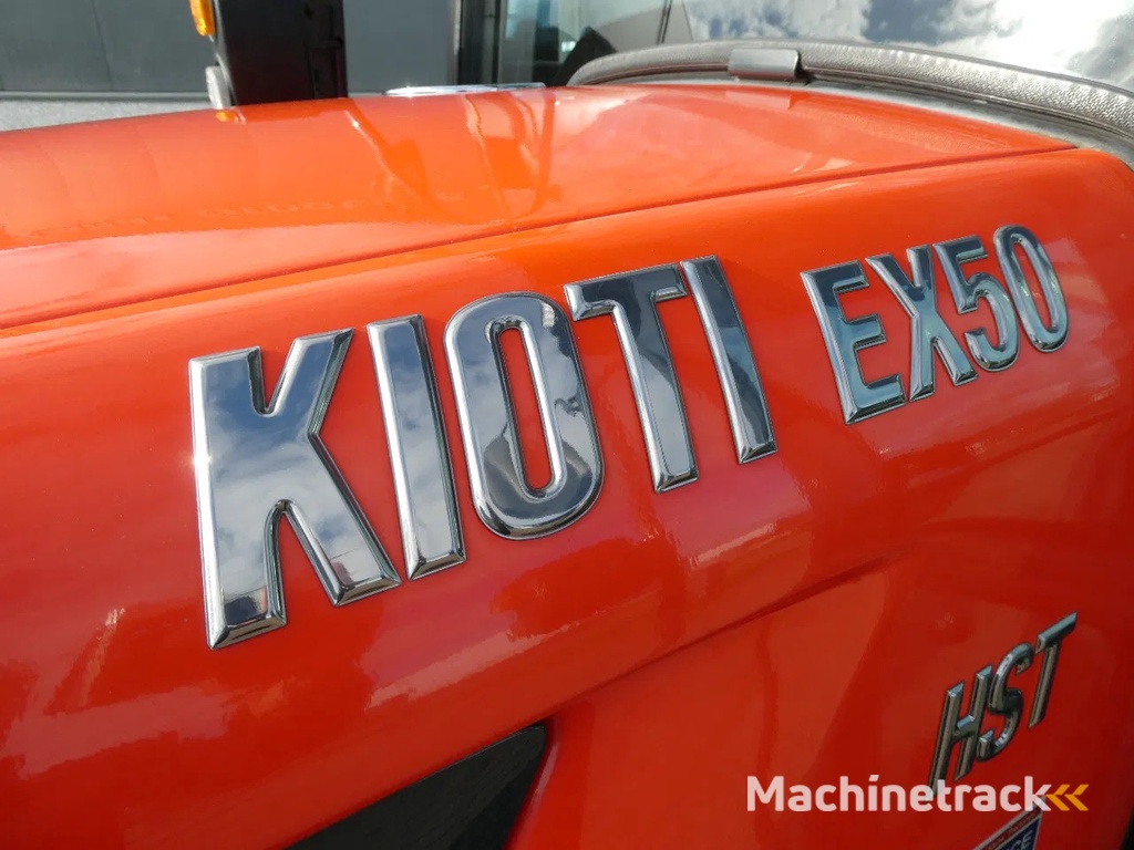 Kioti EX50 4wd HST / 02146 Draairuen / Fabriekscabine