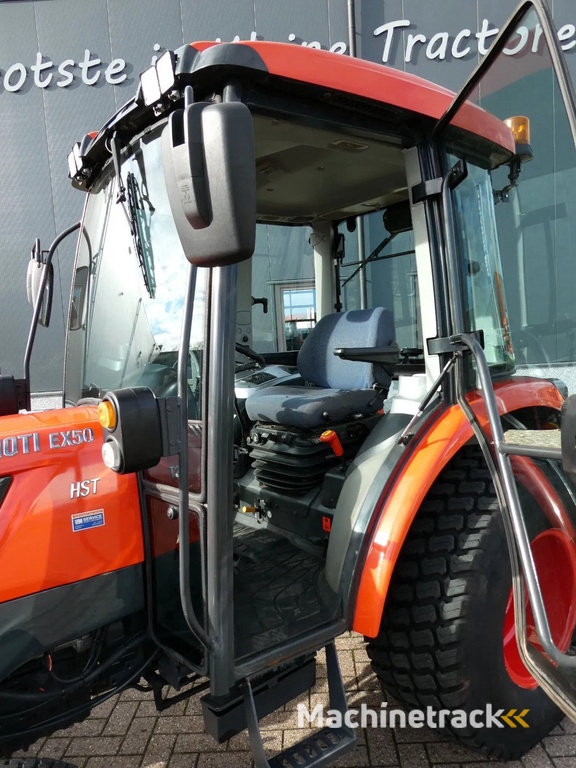 Kioti EX50 4wd HST / 02146 Draairuen / Fabriekscabine