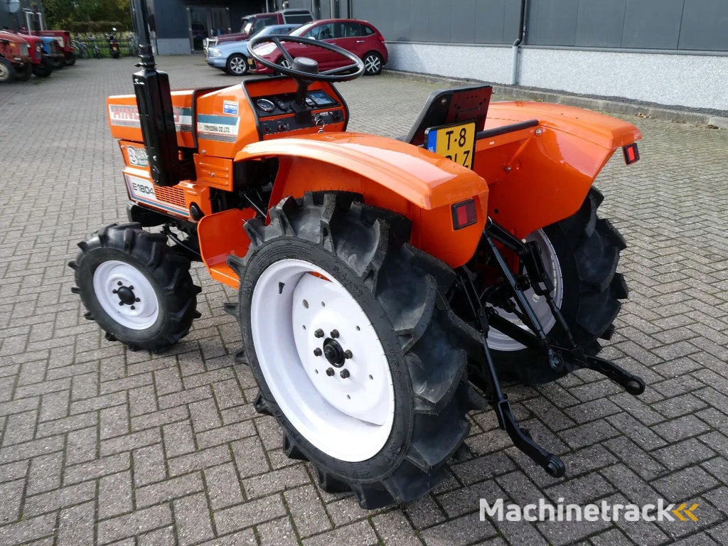 Hinomoto E1804 4wd / 1281 Draaiuren / Miditrekker