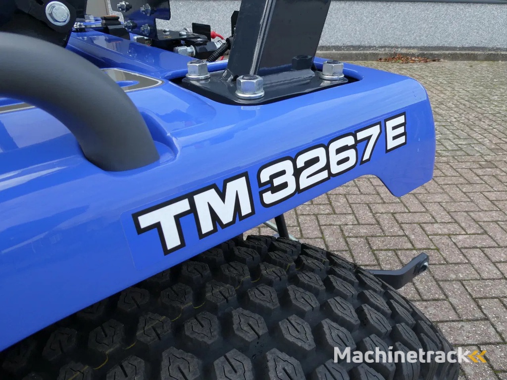 Iseki TM3267E 4wd / 00016 Draaiuren / Voorlader