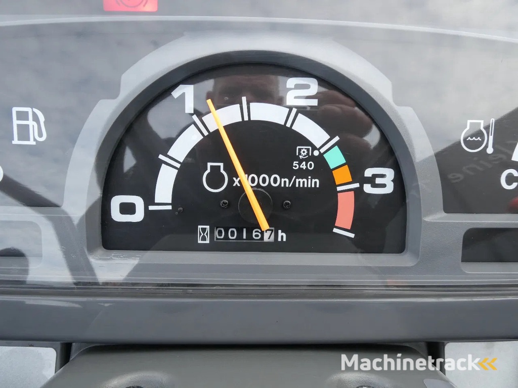 Iseki TM3267E 4wd / 00016 Draaiuren / Voorlader