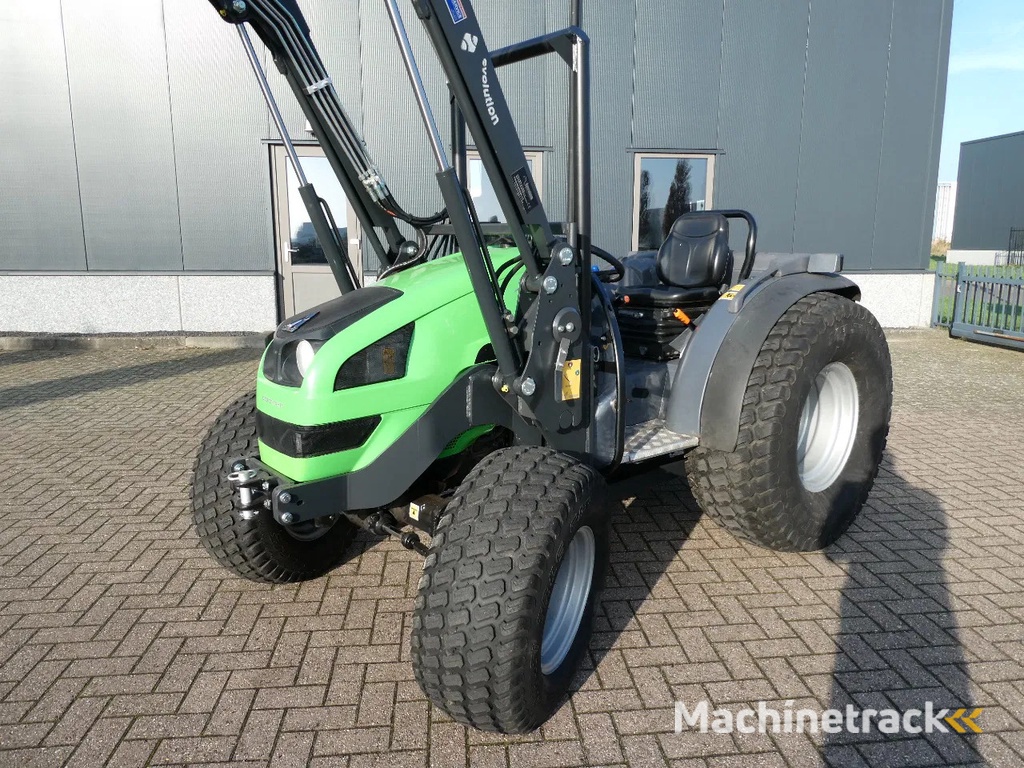 Deutz Agrokid 230 4wd / 02850 Draaiuren / Voorlader