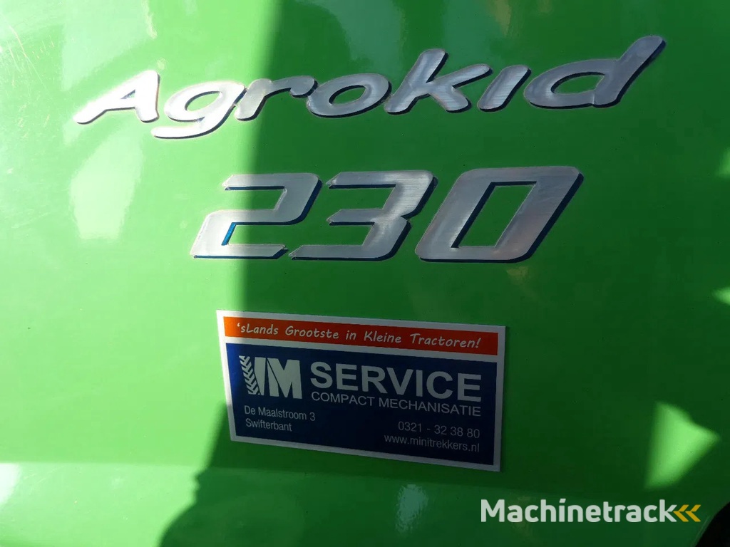 Deutz Agrokid 230 4wd / 02850 Draaiuren / Voorlader