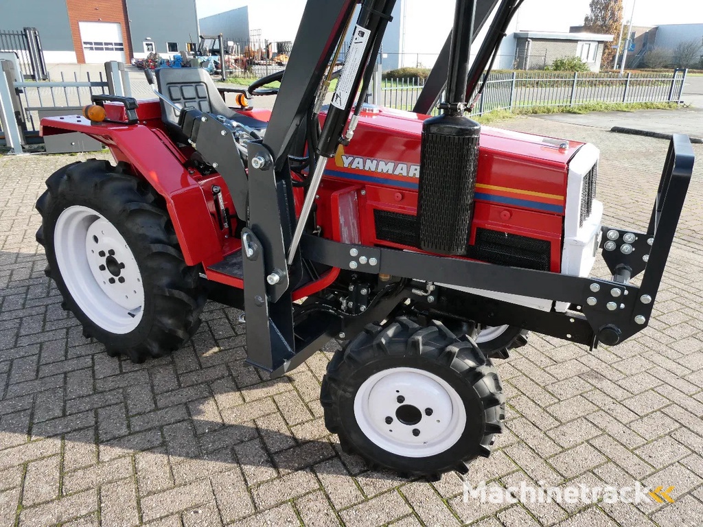 Yanmar F16D 4wd / 0860 Draaiuren / Voorlader