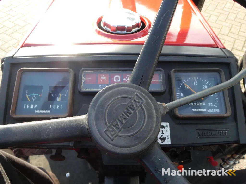 Yanmar F16D 4wd / 0860 Draaiuren / Voorlader