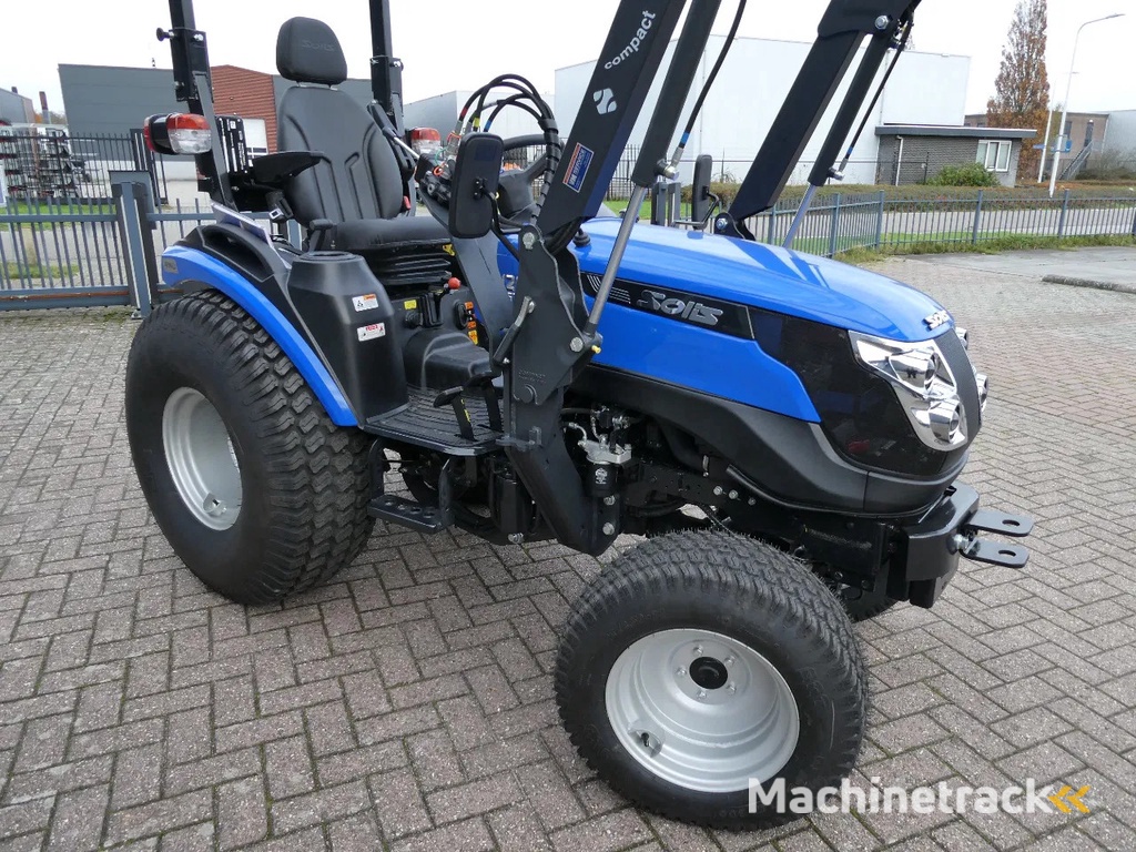 Solis 26 4wd HST / 00003 Draaiuren / Voorlader
