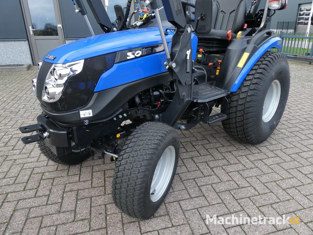 Solis 26 4wd HST / 00003 Draaiuren / Voorlader