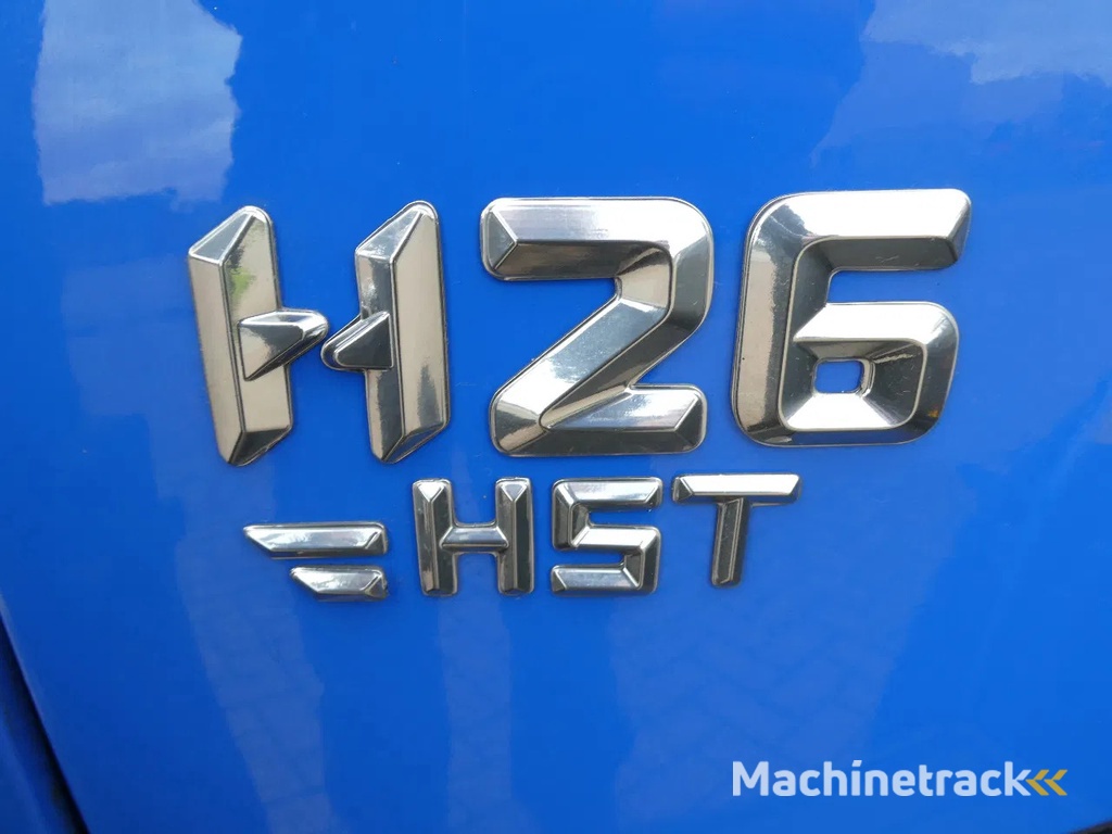 Solis 26 4wd HST / 00003 Draaiuren / Voorlader