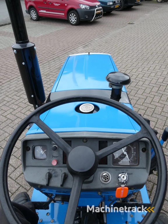 Mitsubishi MT2001 4wd / 0901 Draaiuren / 4 Cilinder