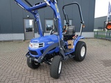 Minituur van Iseki TM3267E 4wd / 00016 Draaiuren / Voorlader