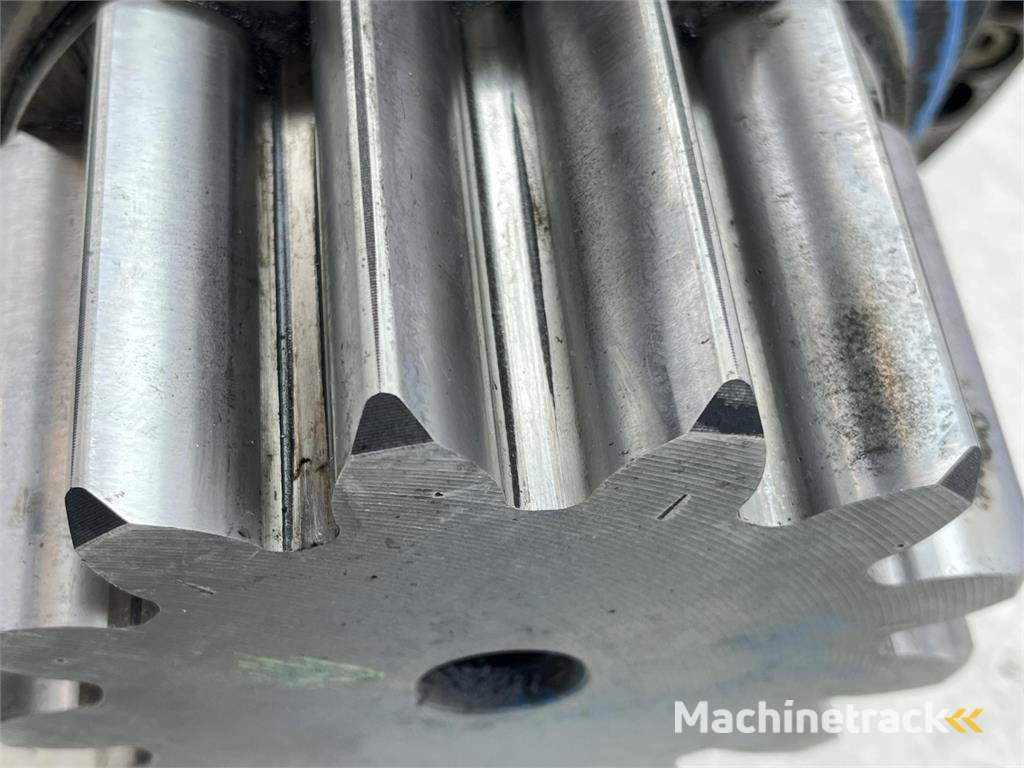 Liebherr LTM 1250-6.1 Slewing gear