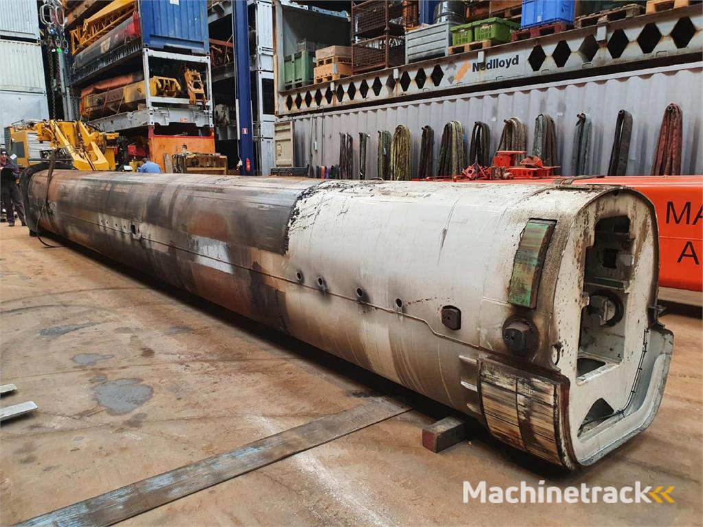 Grove GMK 5220 telescopic section 2