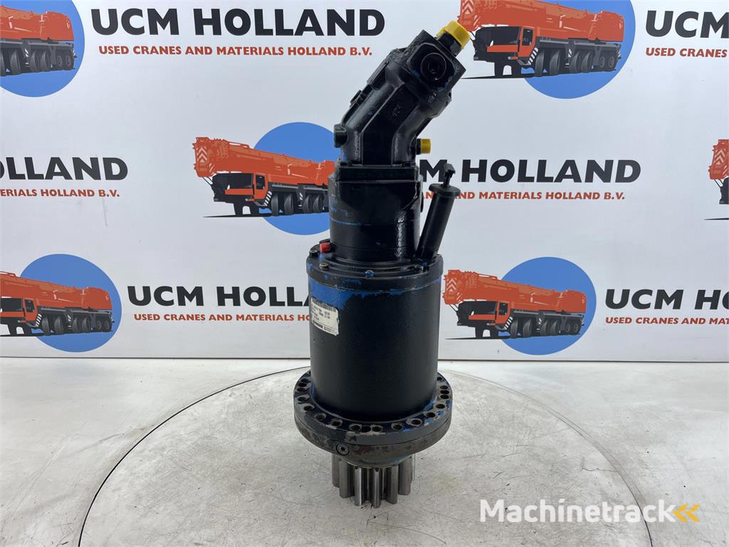 Liebherr LTM 1250-6.1 Slewing gear