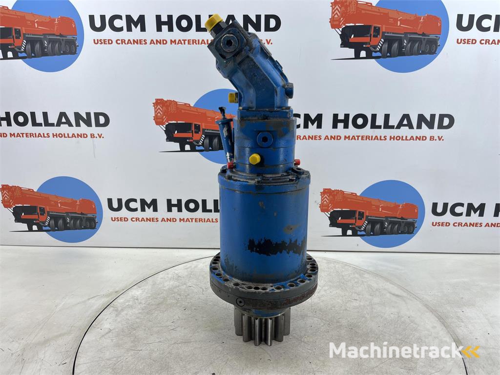 Liebherr LTM 1250-6.1 Slewing gear