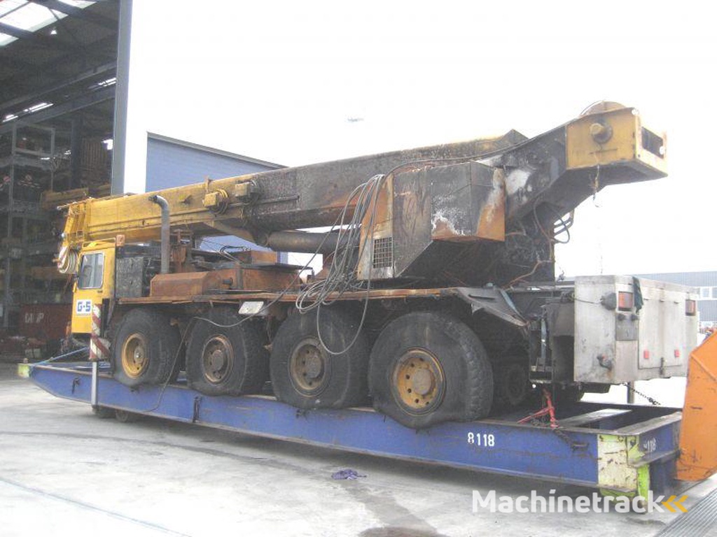 Liebherr LTM 1070 for parts