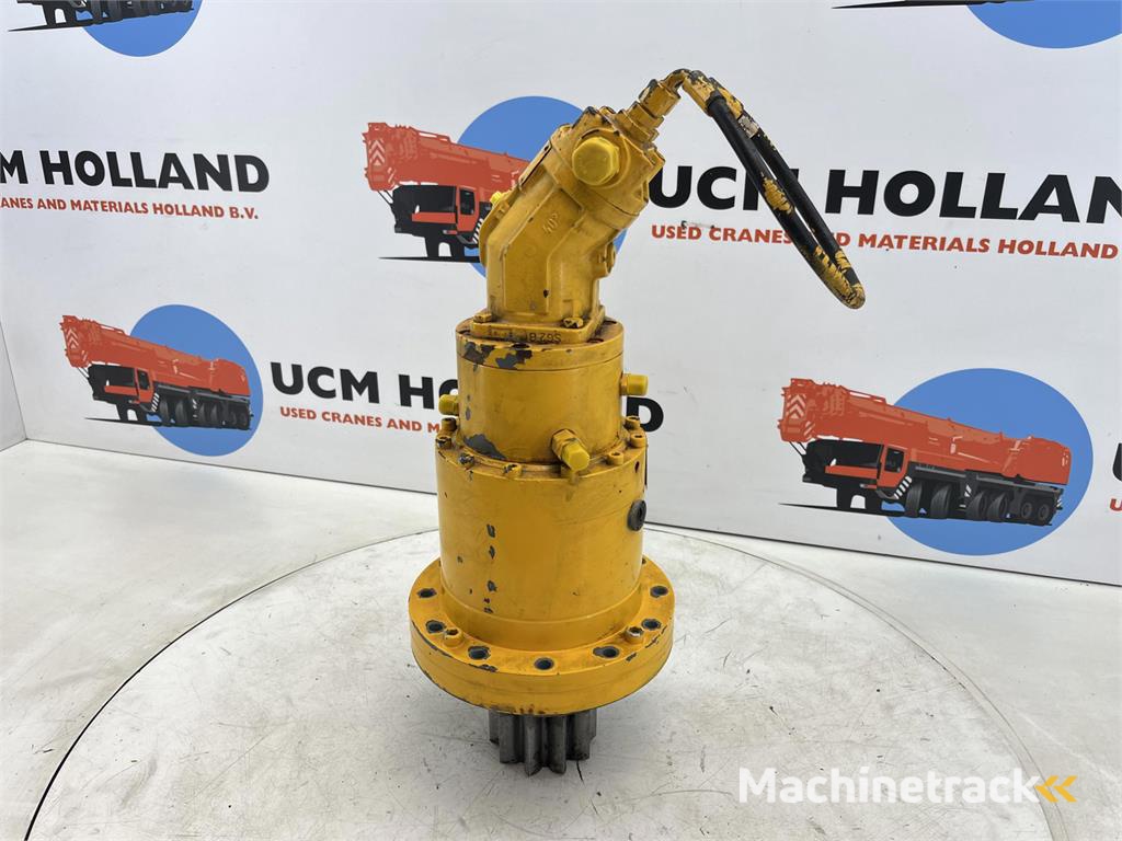 Grove GMK 2035 slewing gear