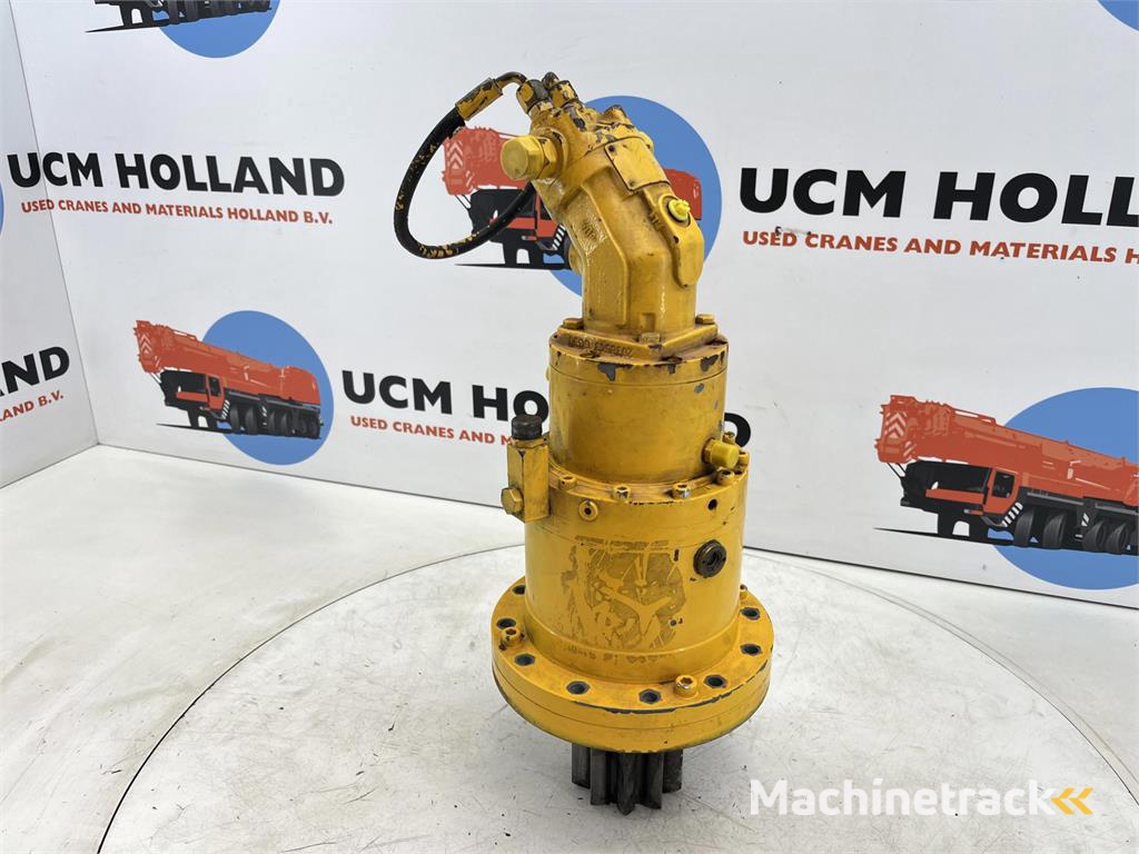 Grove GMK 2035 slewing gear