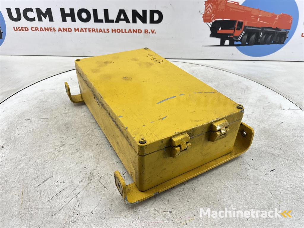 Grove GMK 3055 angular unit