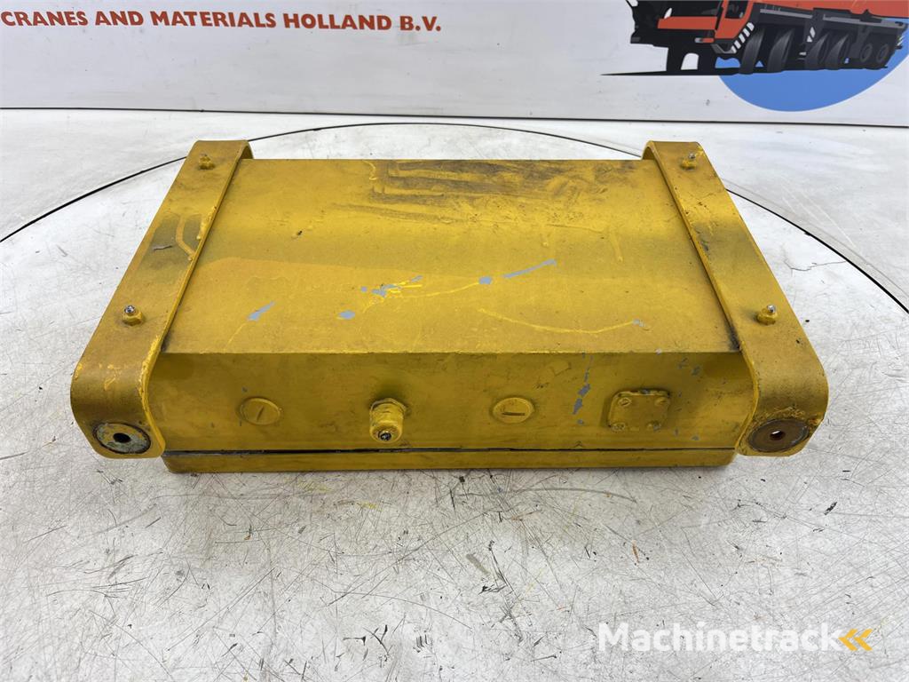 Grove GMK 3055 angular unit