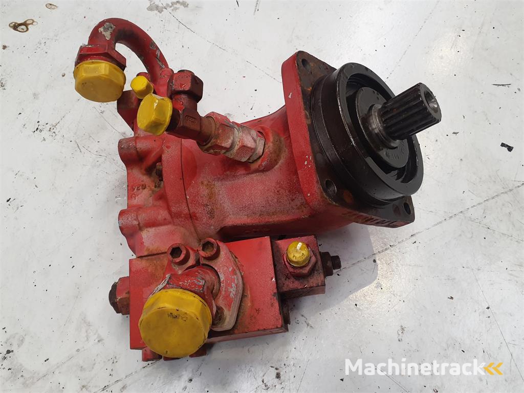 Grove GMK 5100 main hoist