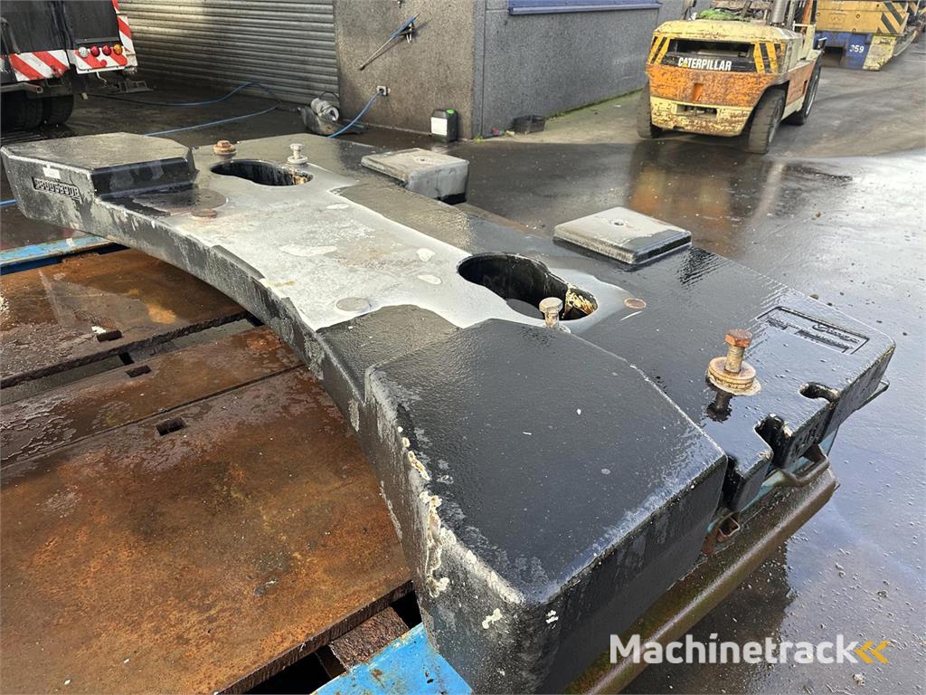 Liebherr LTM 1100-5.2 Counterweight 5 ton