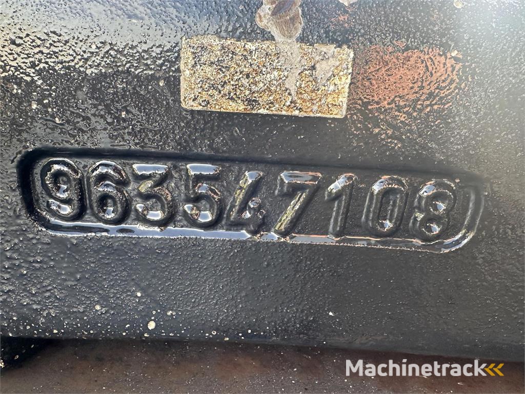 Liebherr LTM 1100-5.2 Counterweight 6,5 ton