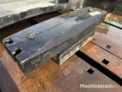 liebherr-ltm-1100-5.2-counterweight-0,93-ton