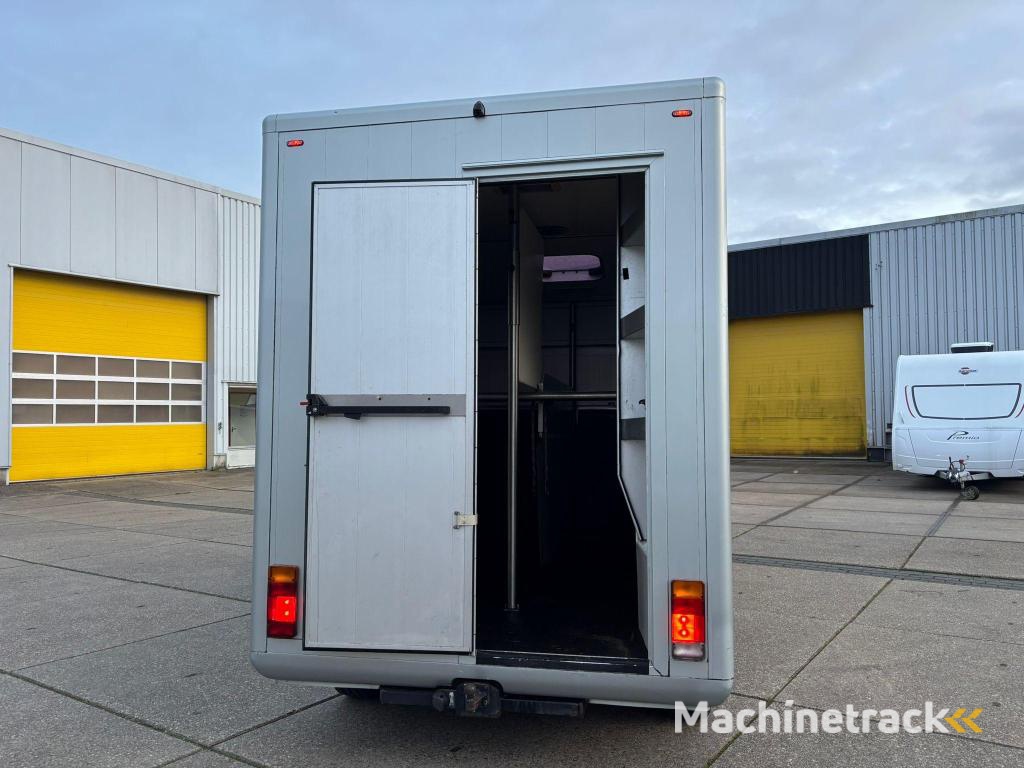 A.B.C. 2-prds Roelofs Renault wagen