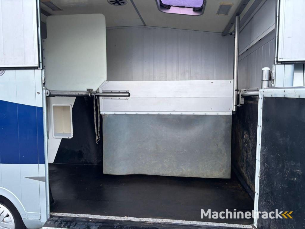 A.B.C. 2-prds Roelofs Renault wagen