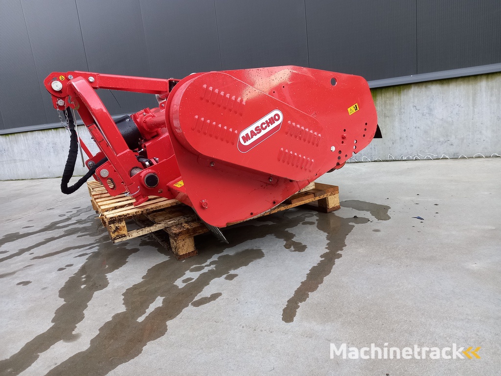 Maschio klepelmaaier Tigre 250 met hydraulisch verstek