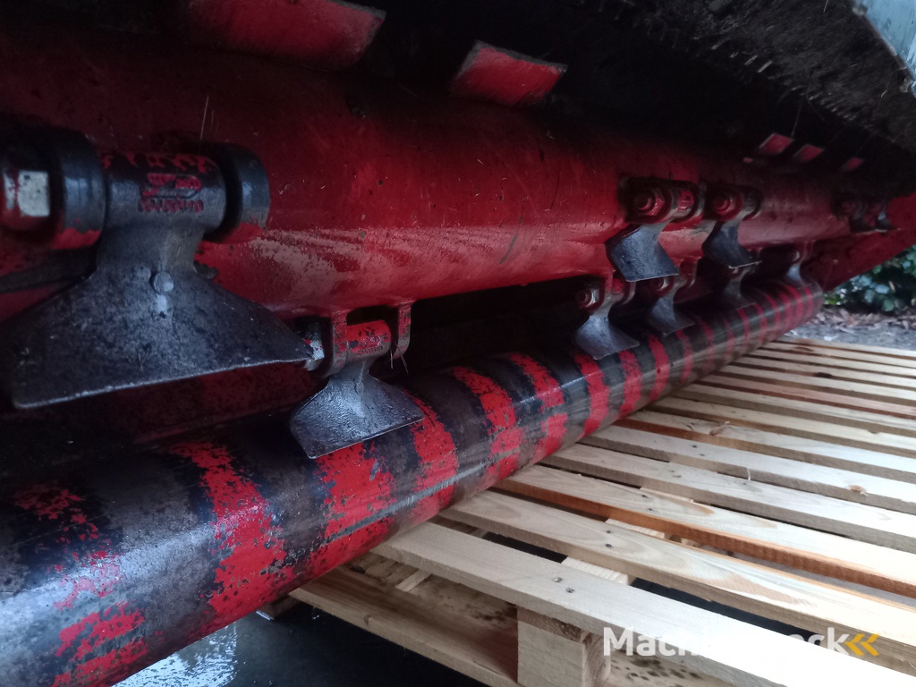 Maschio klepelmaaier Tigre 250 met hydraulisch verstek