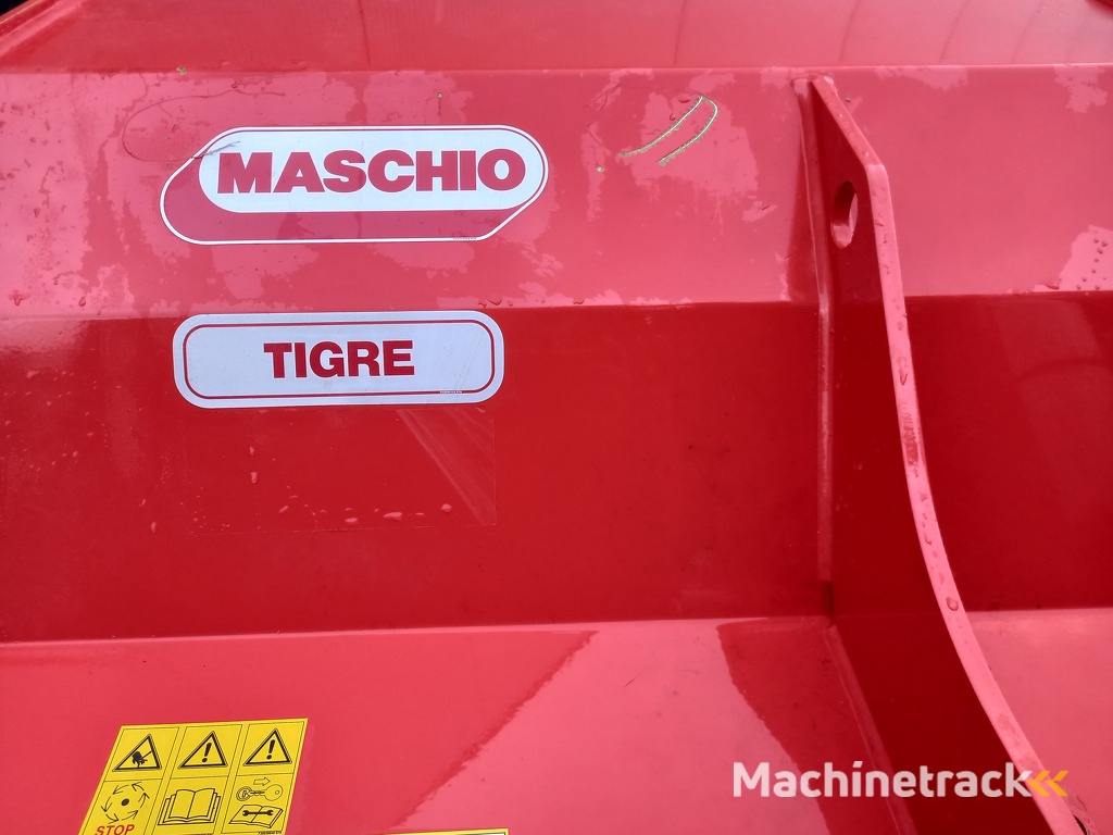 Maschio klepelmaaier Tigre 250 met hydraulisch verstek